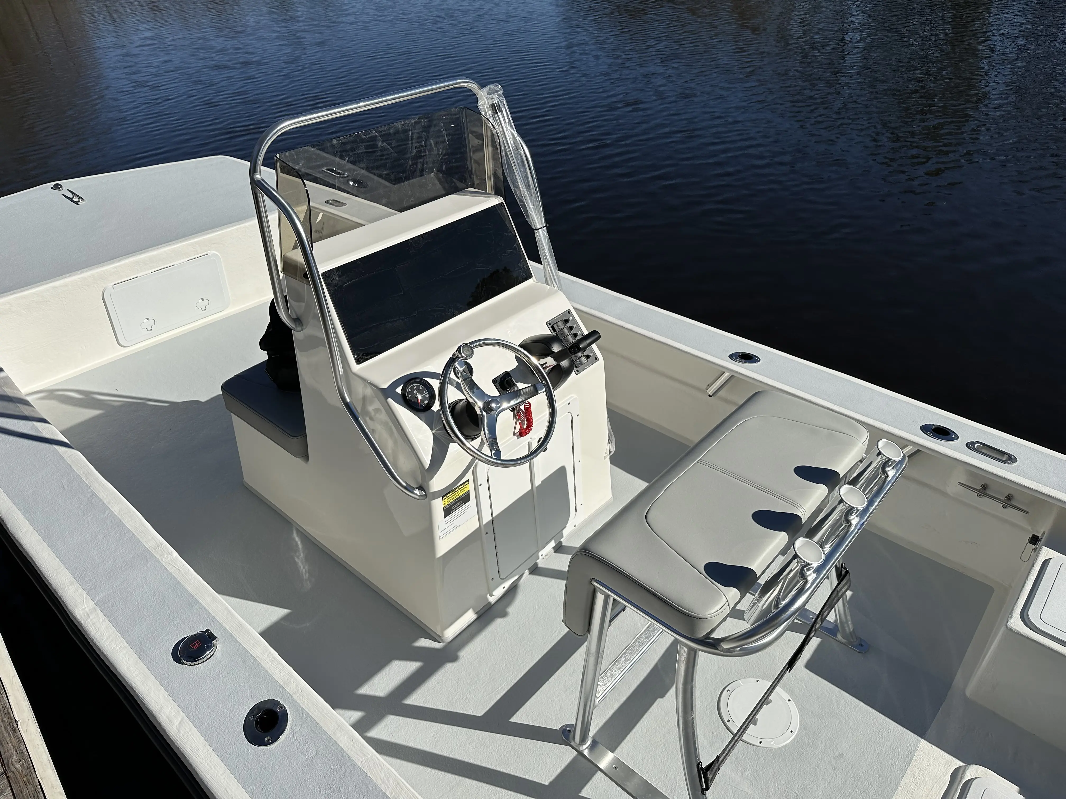 19 Hancock Skiff interior
