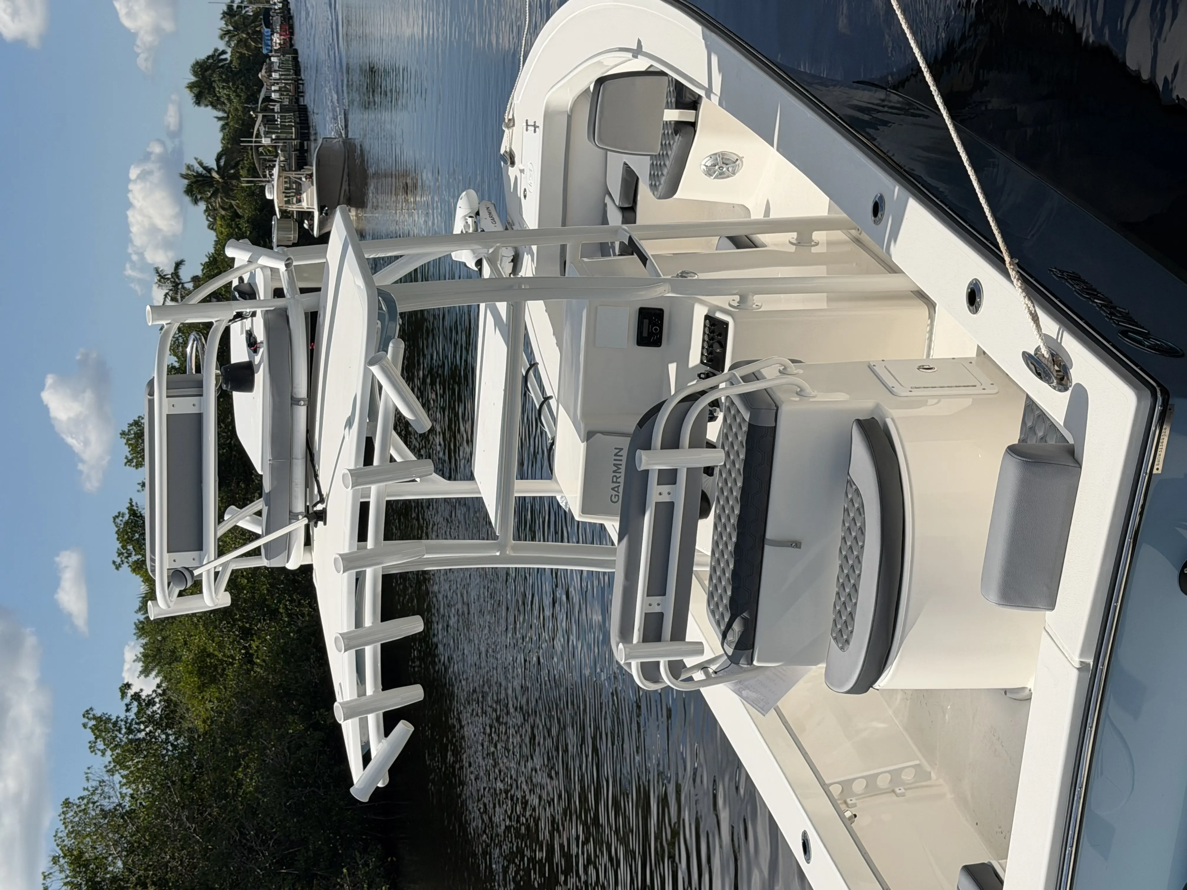 238 Offshore CC interior